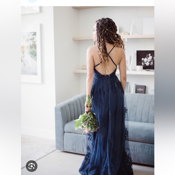 Blue tulle cross back low v dress - perfect for wedding guest - Picture 4 of 4